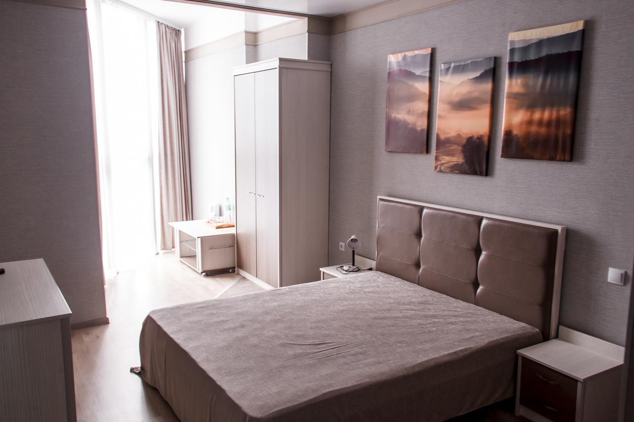 Elite Hotel Balti Exteriör bild